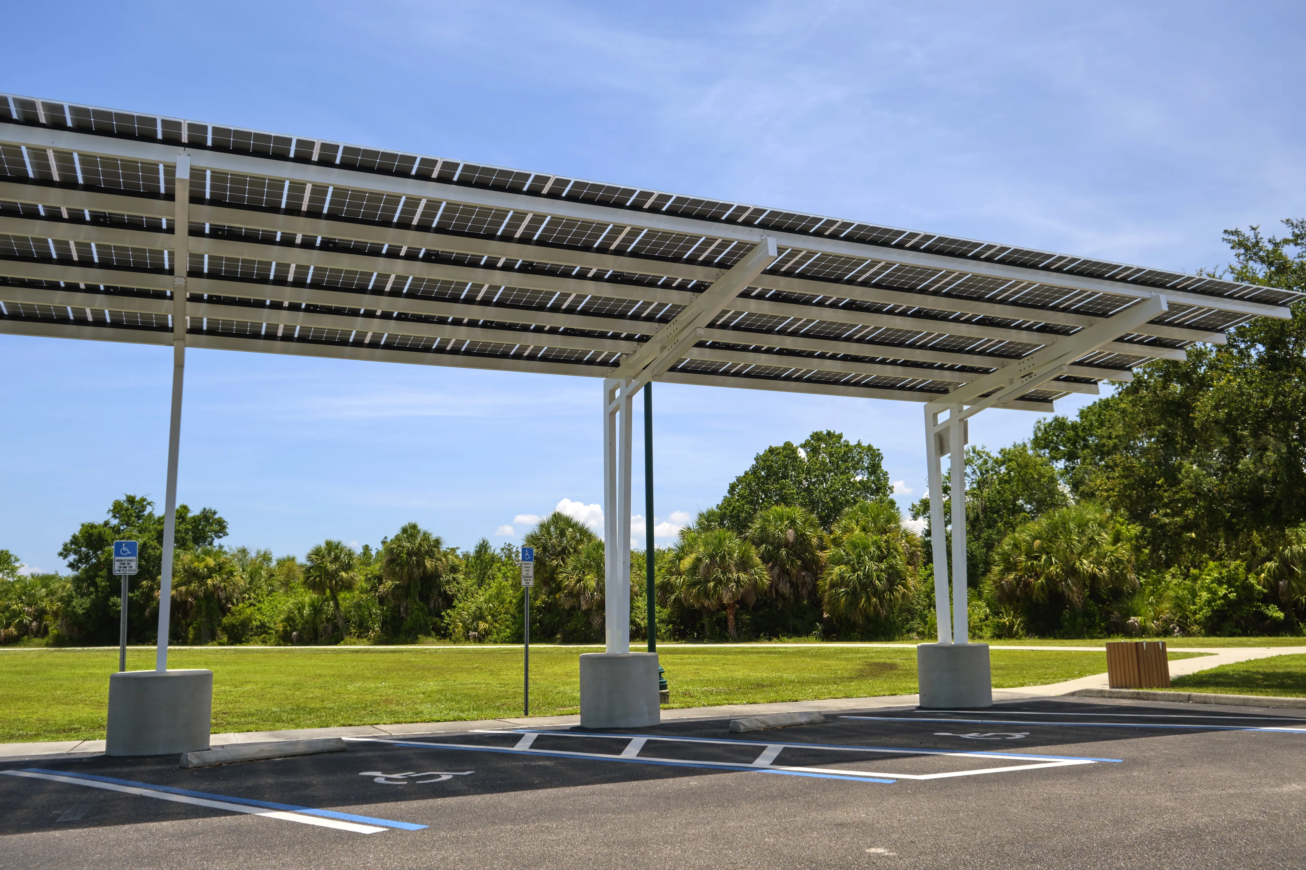 Image installateur carport solaire 2 carport solaire 66